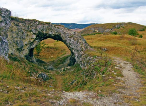 Malhostovická a Čebínská pecka>